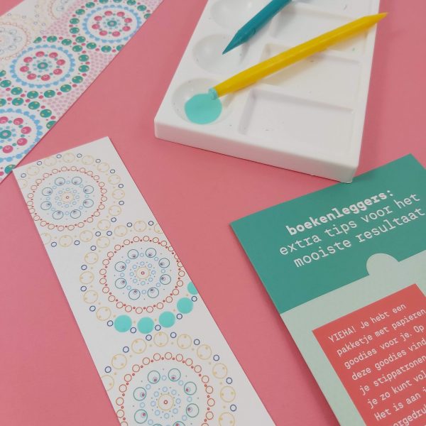 Stipstijl_boekenleggers_diy_papier_stippen_2
