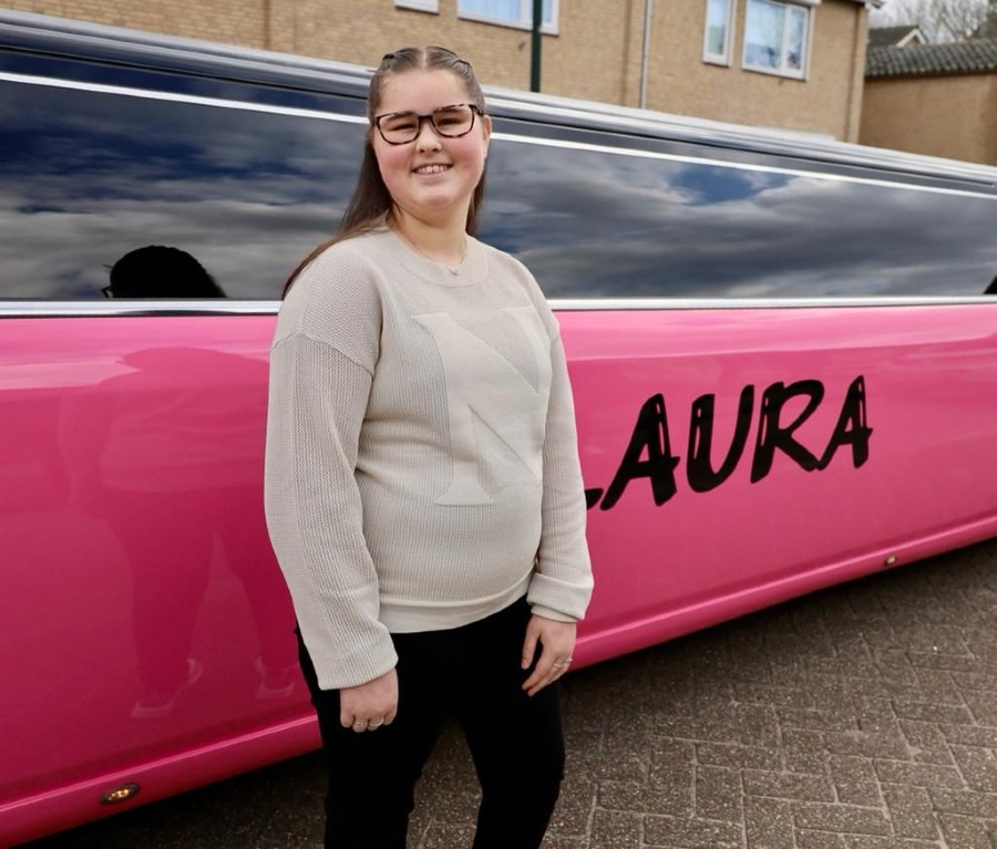 Meet-the_stipster_Laura