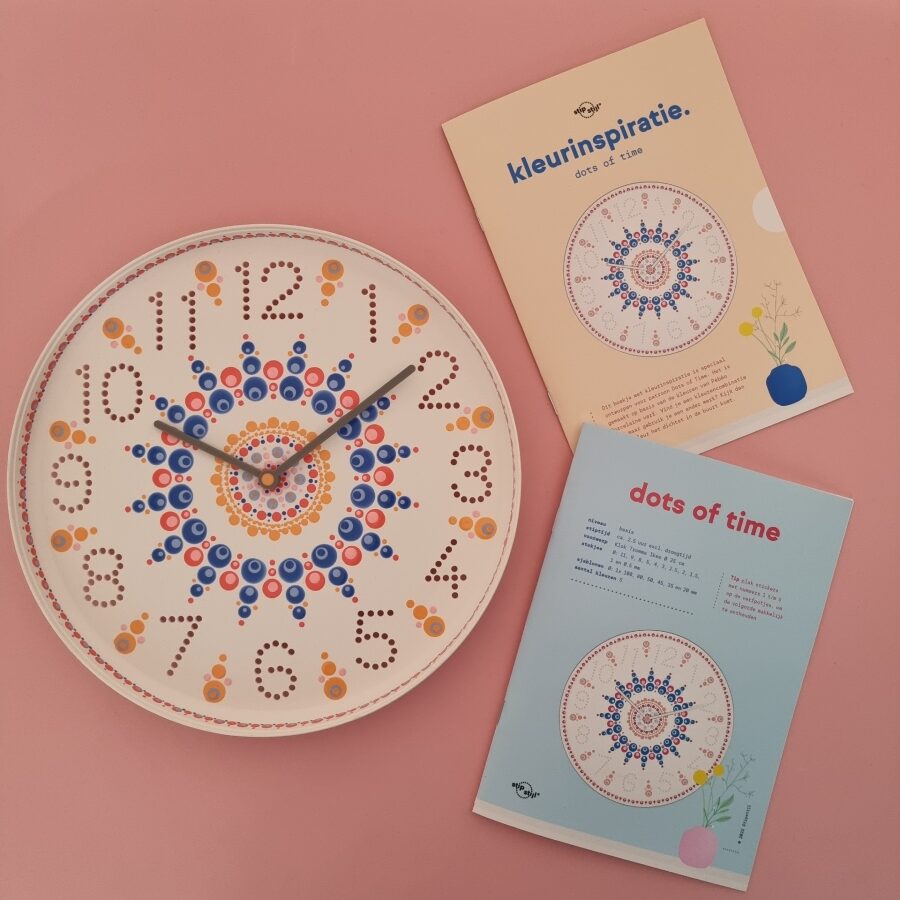 Stipstijl-patroon-Dots-of-Time-rotated