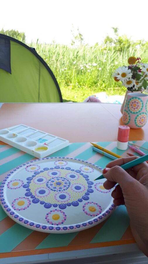 Stippen met zomerse temperaturen