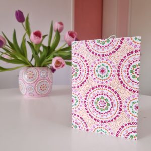 D.i.y. kaart (A5) voorbedrukt patroon Dots of Freedom full