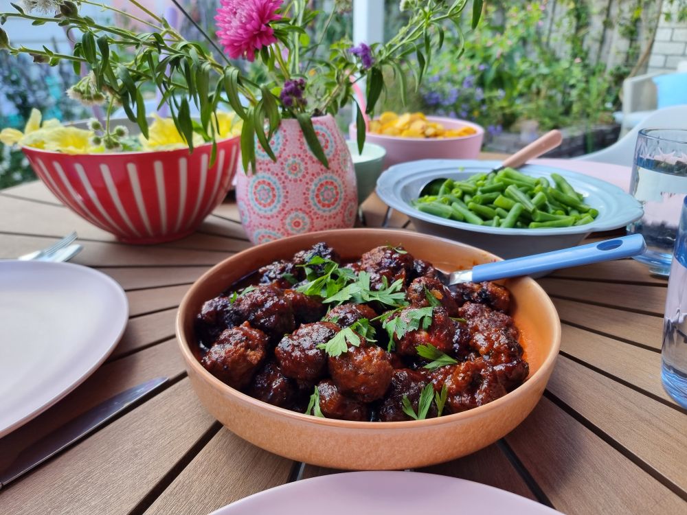 Aziatische gehakballetjes met ketjapsaus
